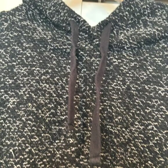 Fabletics Gray/Black Hoodie Size Large - Picture 3 of 7
